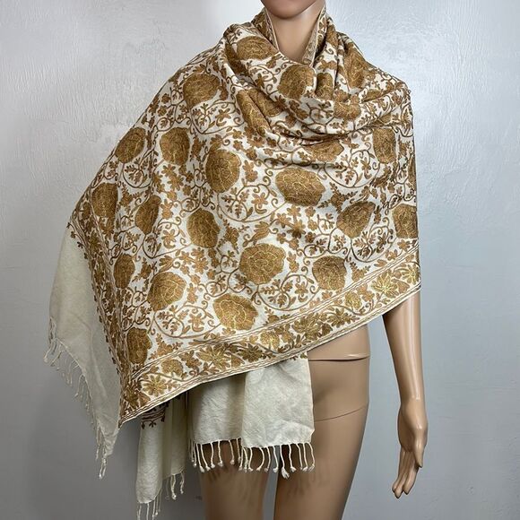Elegant Gold And Cream Floral Pattern Fringe Trim Shawl - Picture 1 of 4